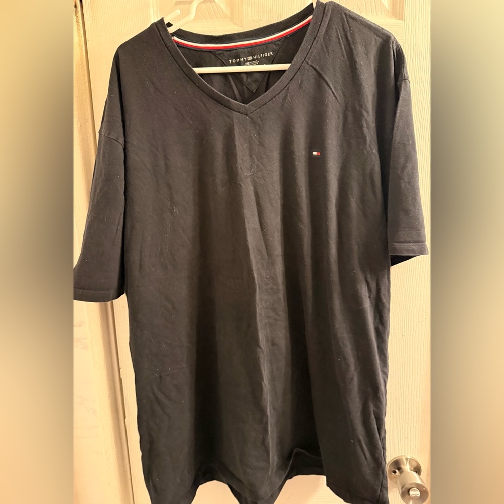 Tommy Hilfiger Men's Black Tee size 3XL
